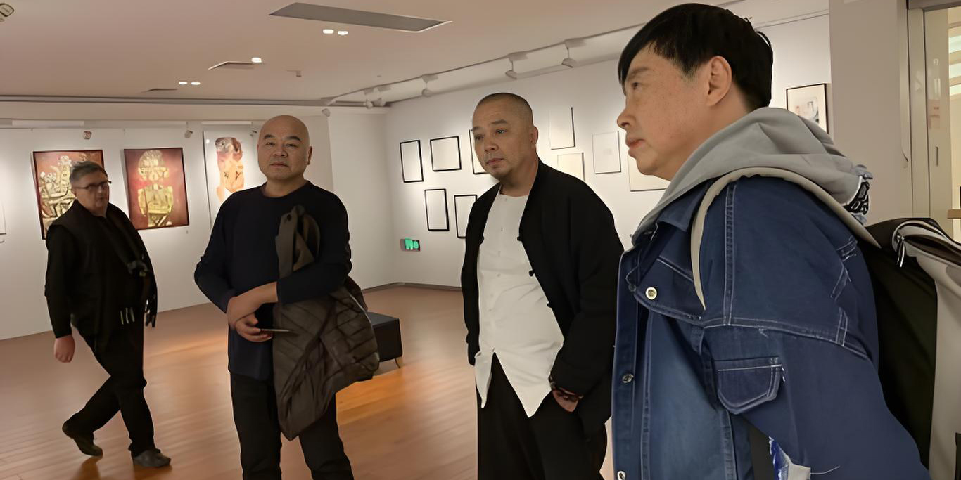 著名艺术家黄药 专题头图 3
