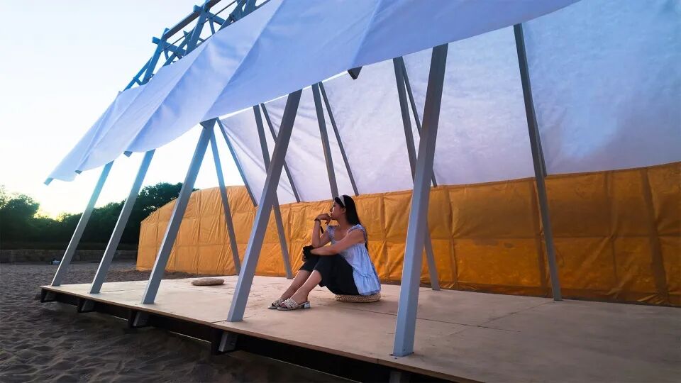 island creature installation by beats architects