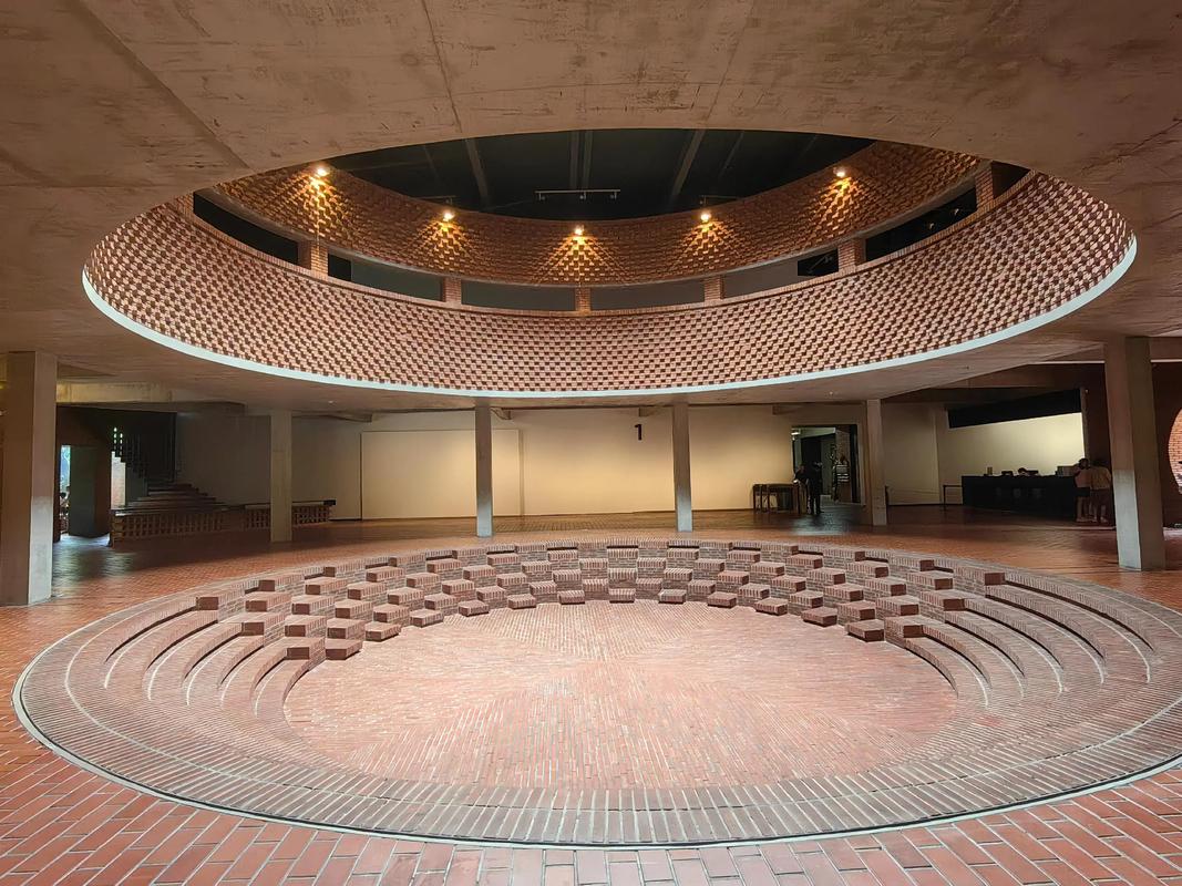 艺术百科 | 红砖美术馆Red Brick Art Museum